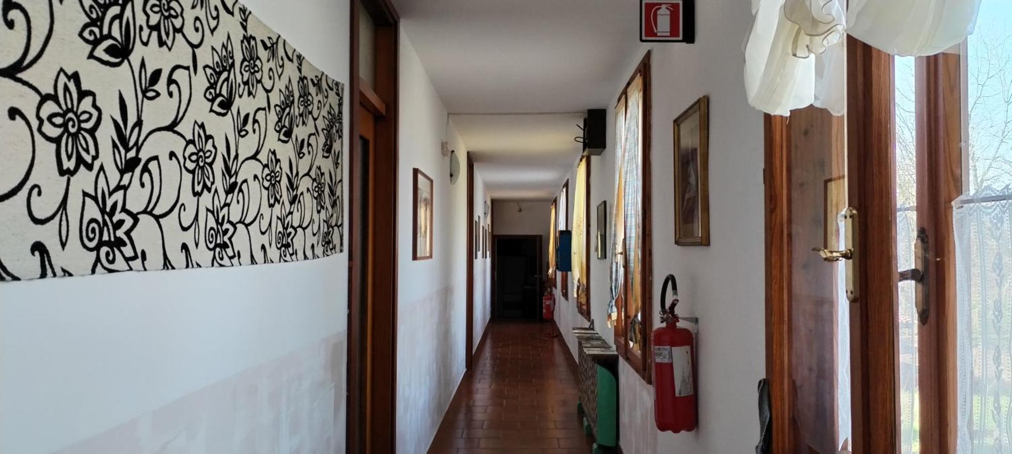 Stasion Di Pueste Nogaredo Exteriér fotografie